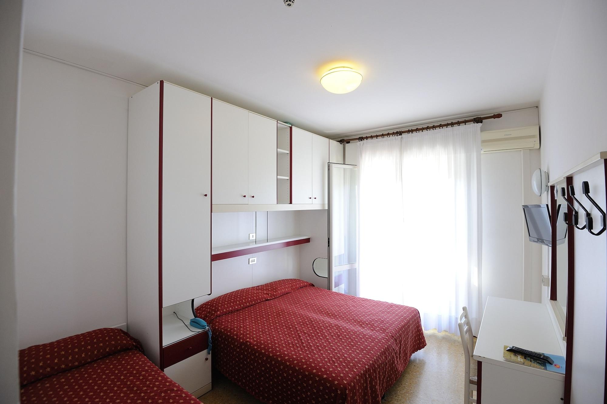 Hotel Jadran Τζεσόλο Λίντο Εξωτερικό φωτογραφία