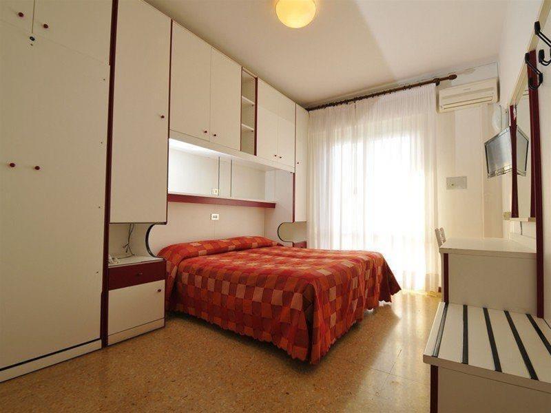 Hotel Jadran Τζεσόλο Λίντο Εξωτερικό φωτογραφία